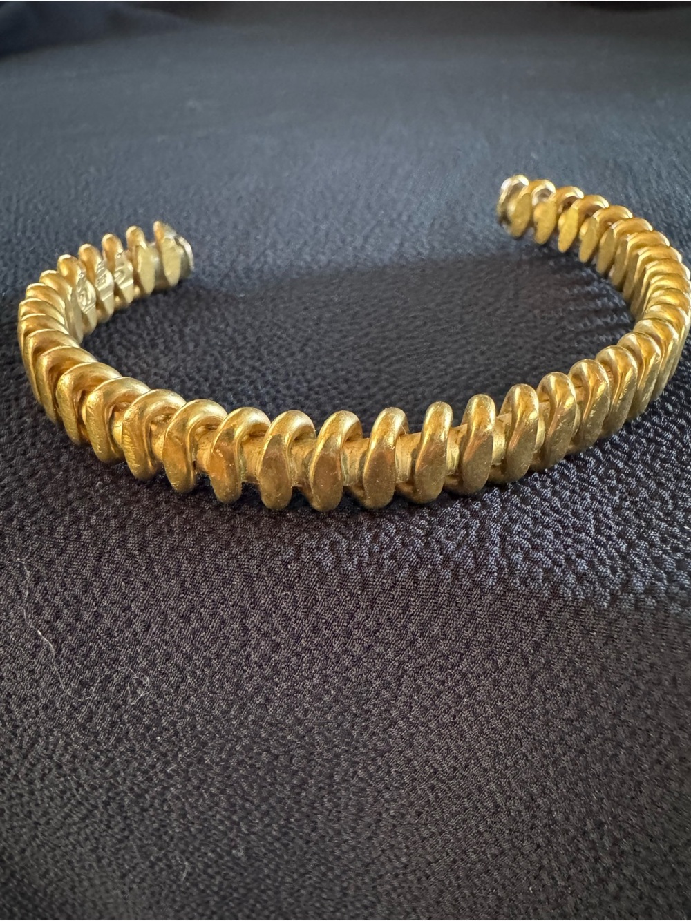 Signed Vintage Bronze Brutalist Modernist Ridged Artisan Cuff Bracelet